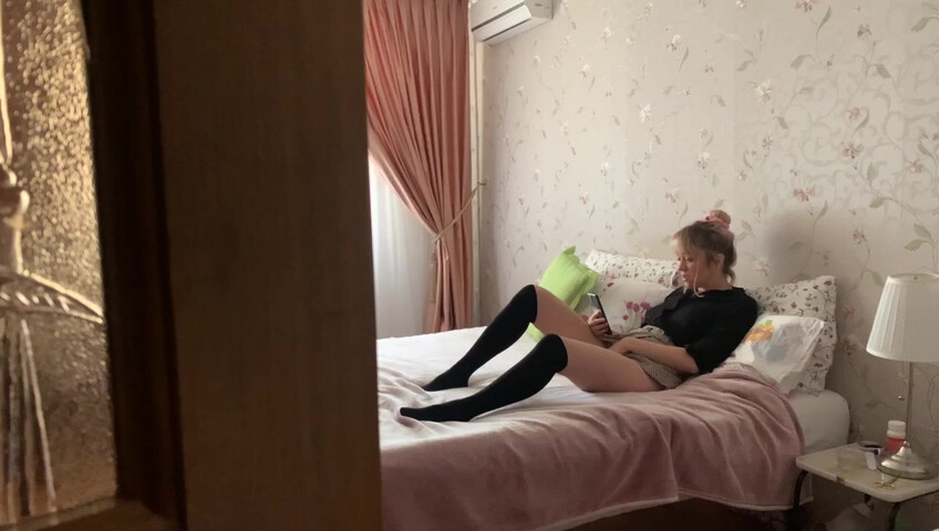 FantasticMsFoxy – Stepbrother Doms His Stepsis Into Showing How She Touches
