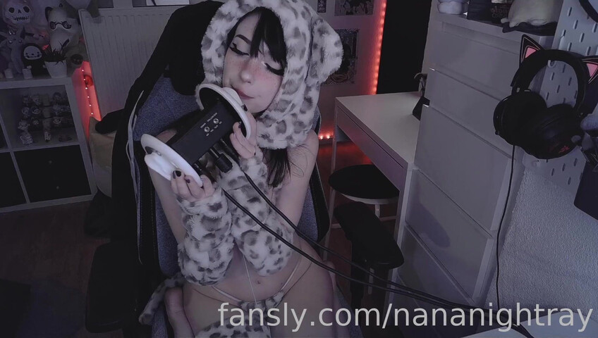 Nananightray - ASMR Kitty Ear Licks, Nibbles and Kisses