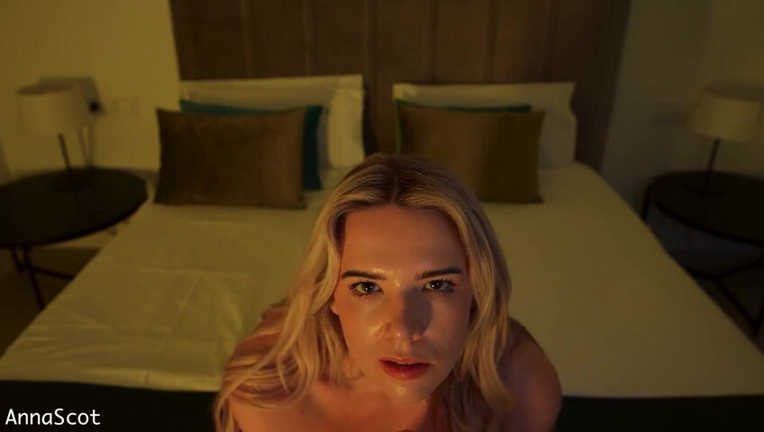 Anna Scot - Springbreak with stepMOM