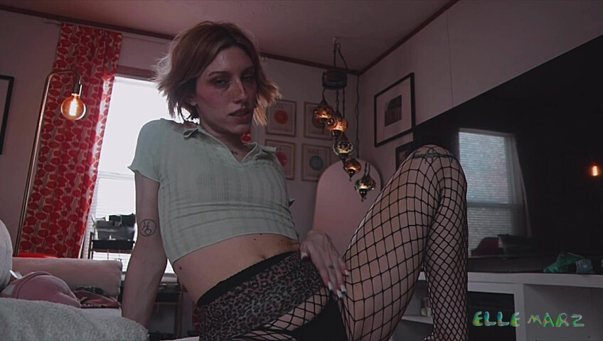 Elle Marz - Mommys free use toy