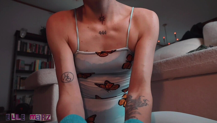 Elle Marz - Babysitter Edge Aerobics