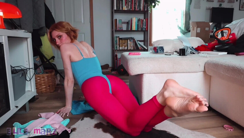 Elle Marz - Babysitter Edge Aerobics