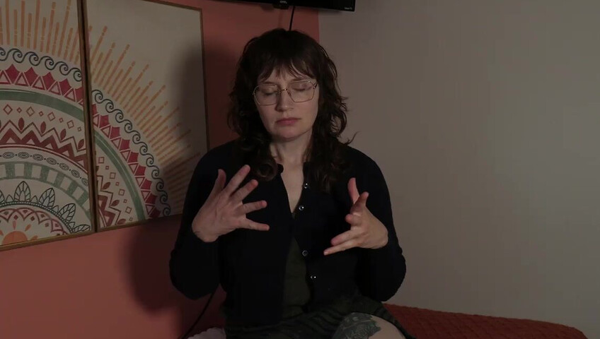 Bettie Bondage – A Funny Thing Happened When I Went on Some Forums