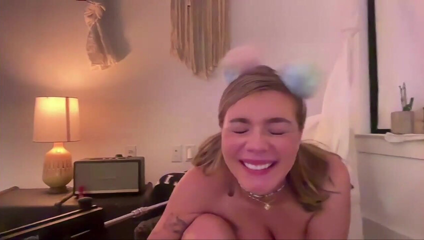 Gabbie Carter fait tourner la roue pour s'amuser en solo - masturbation - gros seins - gode - blonde - machine à baiser - tatouages - HD - machine sexuelle - gros seins - gros seins naturels