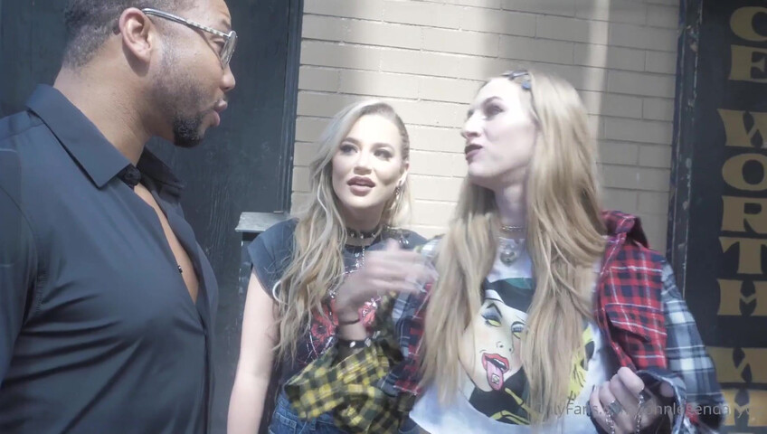 Angel Youngs & Blake Blossom's FFM Threesome - Blowjob - Sex - Threesome - BBC - Lesbian - American - American Blowjob - American Threesome - Goth - BBC Threesome