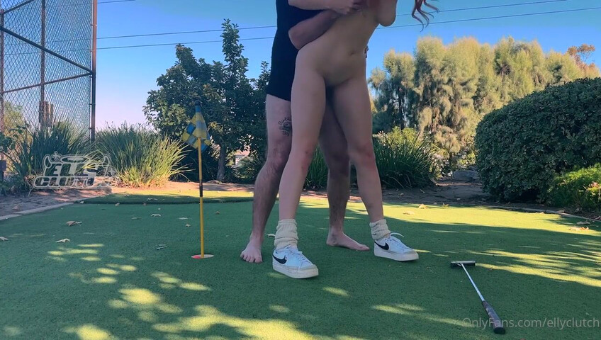 L'appuntamento al golf di Elly si conclude con una scopata di nascosto - sesso - pompino - all'aperto - HD - nudismo - pubblico - nudità in pubblico - golf - serata romantica - scopata di nascosto