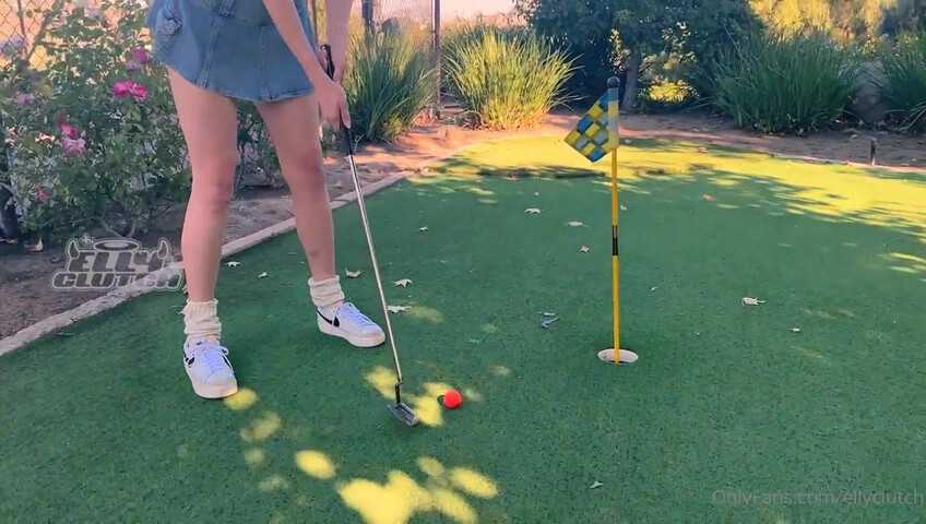 L'appuntamento al golf di Elly si conclude con una scopata di nascosto - sesso - pompino - all'aperto - HD - nudismo - pubblico - nudità in pubblico - golf - serata romantica - scopata di nascosto