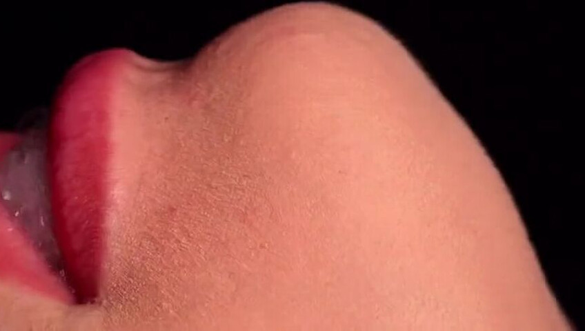 SweetheartKiss - Closeup Tongue and Lips Blowjob