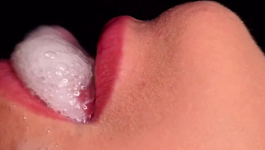 SweetheartKiss - Closeup Tongue and Lips Blowjob