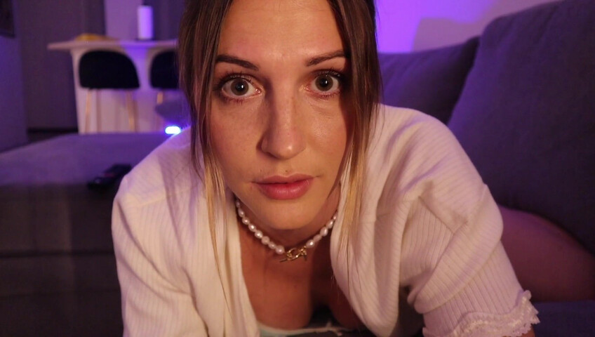 Tatum Christine - Netflix & Chill With Mommy