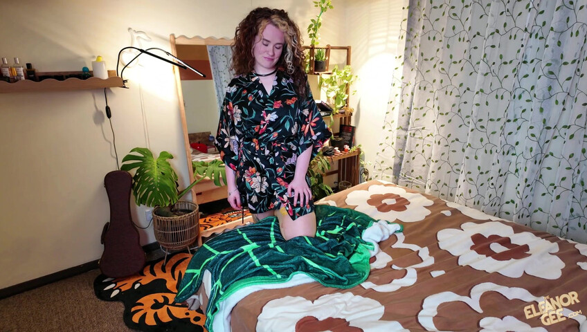 TheEleanorGee - Family Tradition