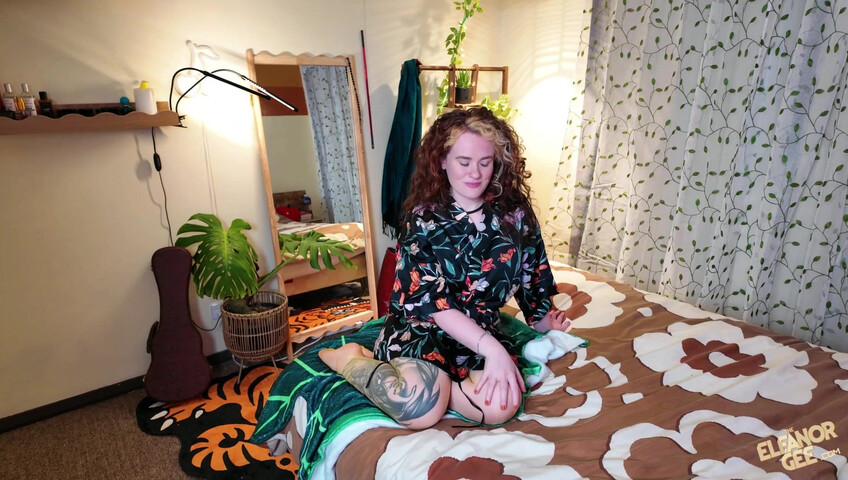 TheEleanorGee - Family Tradition