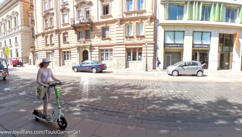 TsukiGamerGirl - Cumwalk on the Danube promenade