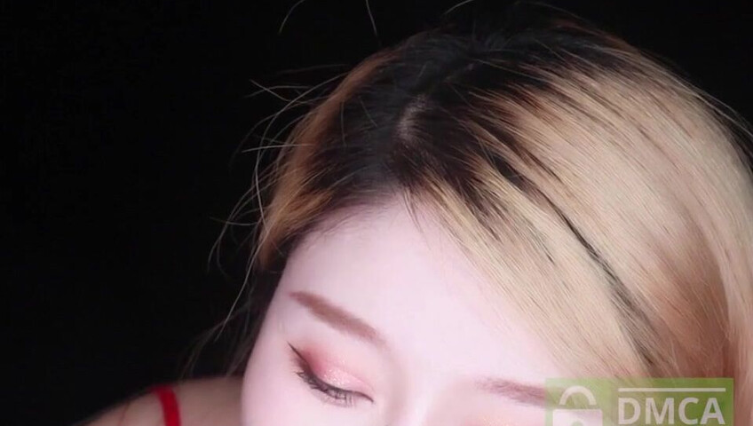 Uying ASMR - Most Sexual Ear Eating