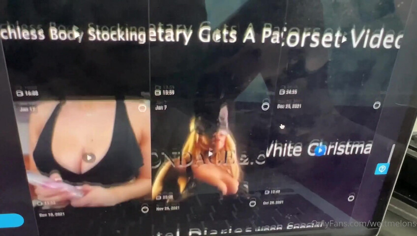 Wettmelons - Mirror Pussy Play