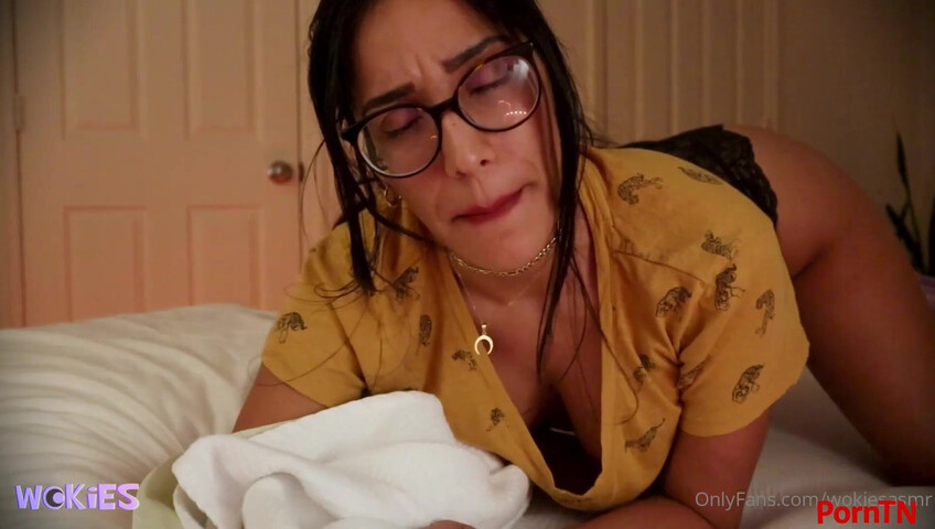 Wokies ASMR - Girlfriend helps you fall asleep