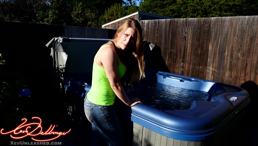 Xev Bellringer -  Slutbot sister