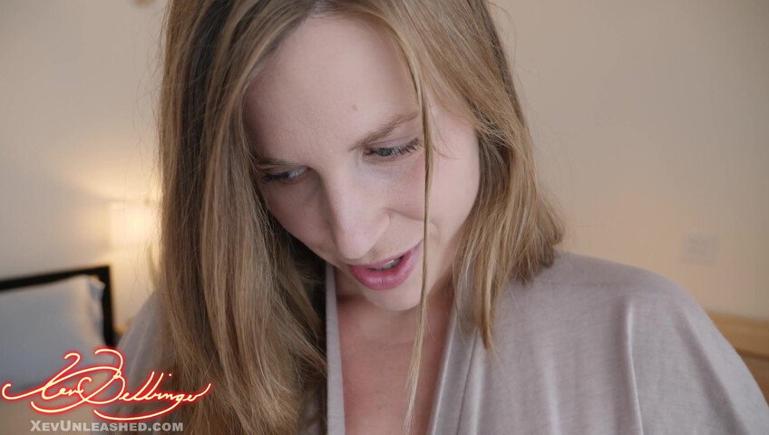 Xev Bellringer - Pregnant Oil Up 4K