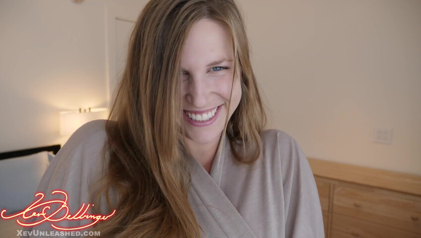 Xev Bellringer - Pregnant Oil Up 4K