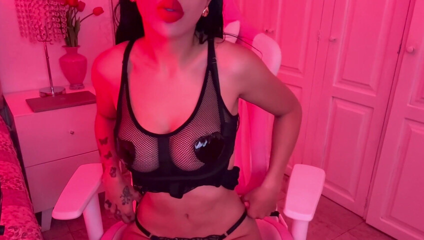 Yeya ASMR - Scratching Tits