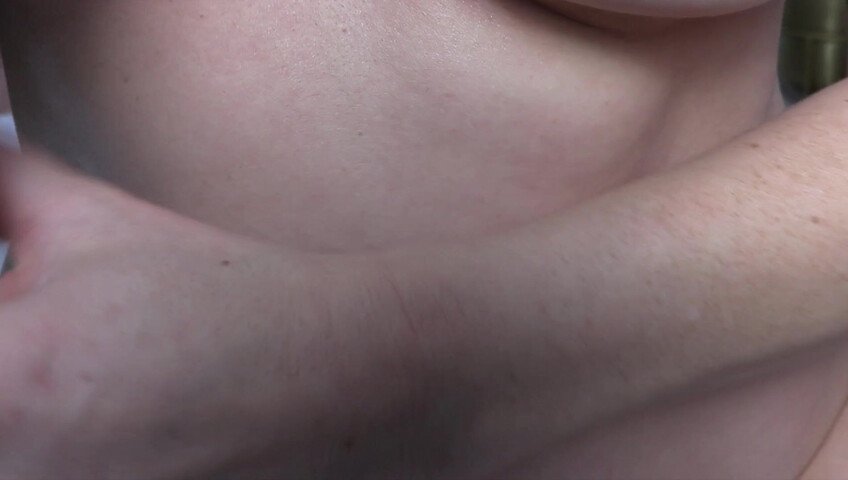 Yogabella - Worship Mommy's Body