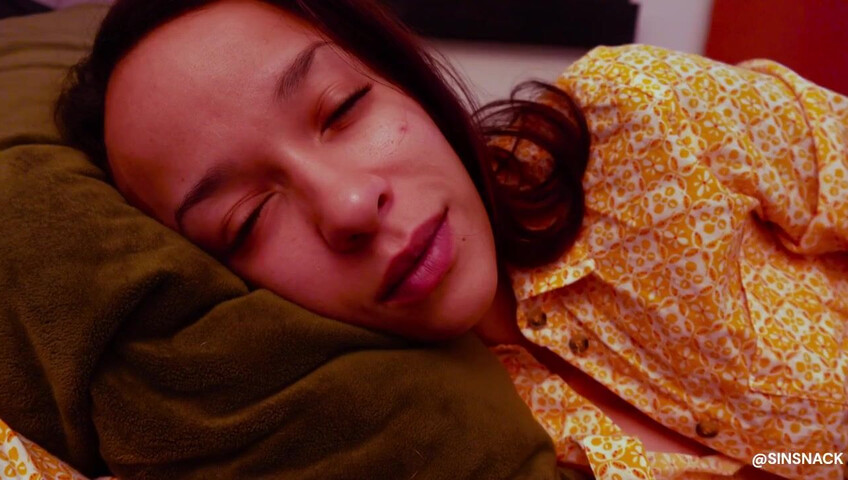 Sin Snack – sexual morning with your mature step-mother