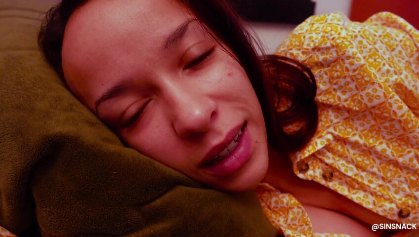 Sin Snack – sexual morning with your mature step-mother