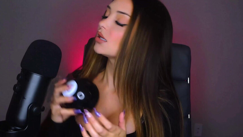 Iced Mocha ASMR - 27 December 2025 - Can You Control Your Magic 8 Ball Tingles