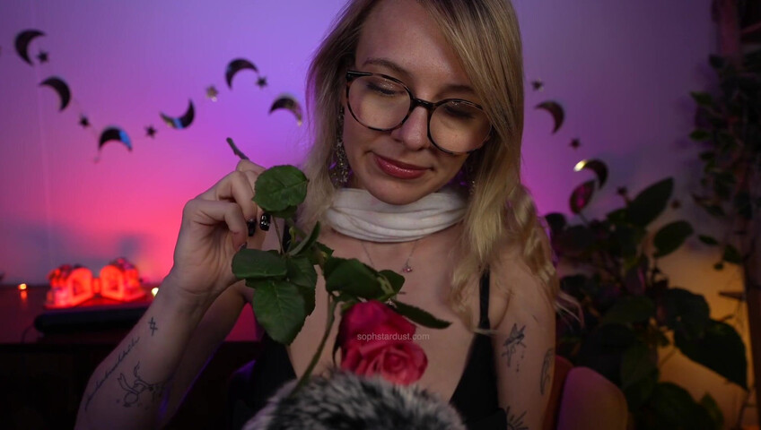 Soph Stardust ASMR - Bra Tapping & Soft Spoken