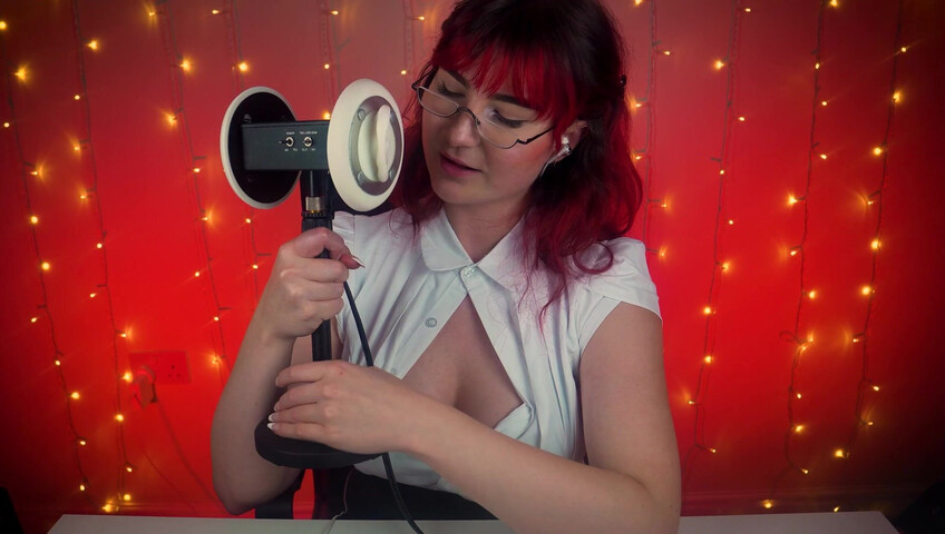 SacredXO - ASMR Earlicking & Audio Panning - Deep Licking & Fluttering