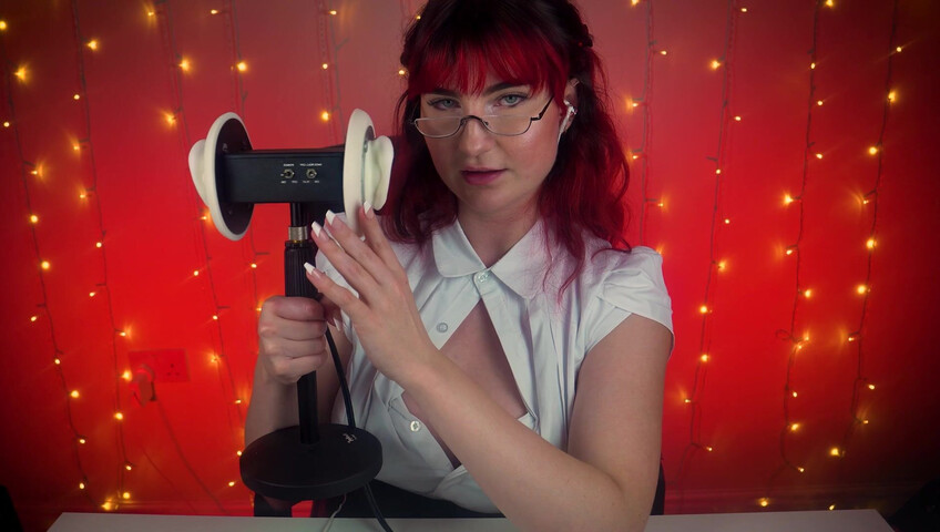 SacredXO - ASMR Earlicking & Audio Panning - Deep Licking & Fluttering