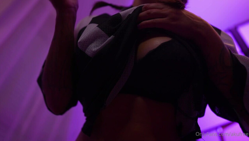 Aku ASMR - Perfect Tits Oil Massage