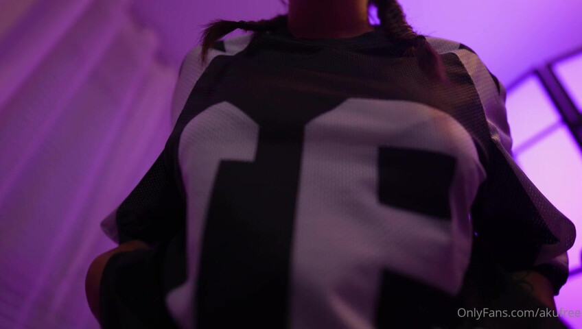 Aku ASMR - Perfect Tits Oil Massage