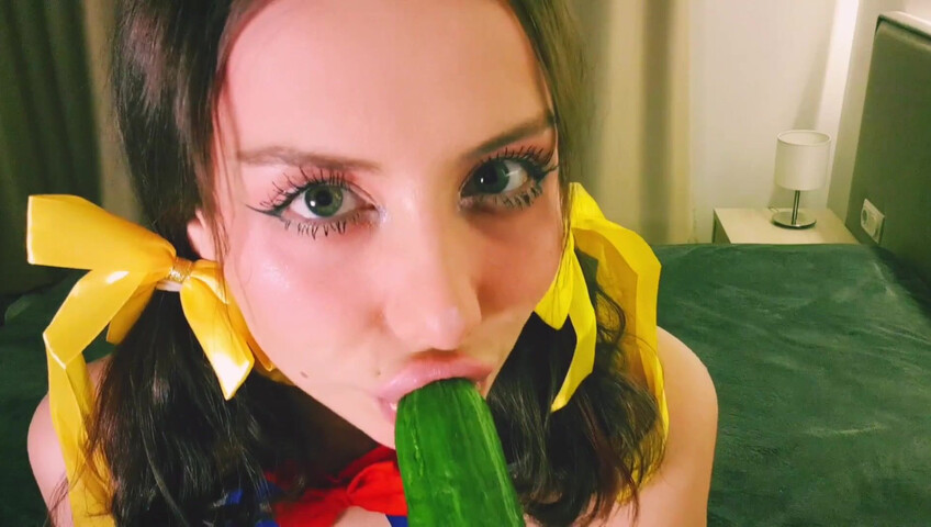 Trisha ASMR – I’m Getting Naughty Tonight | Cucumber Blowjob
