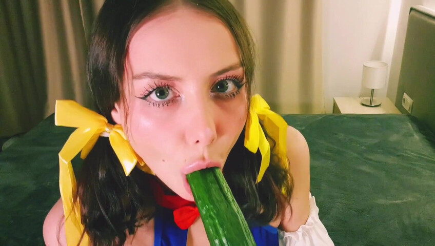 Trisha ASMR – I’m Getting Naughty Tonight | Cucumber Blowjob