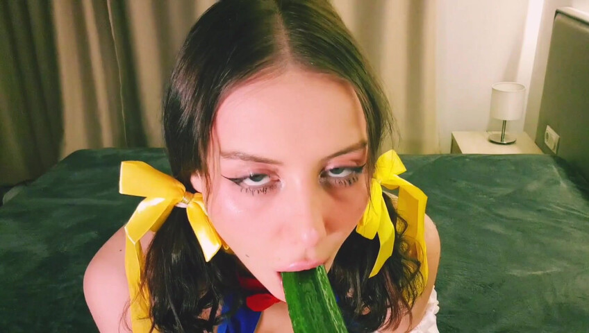 Trisha ASMR – I’m Getting Naughty Tonight | Cucumber Blowjob