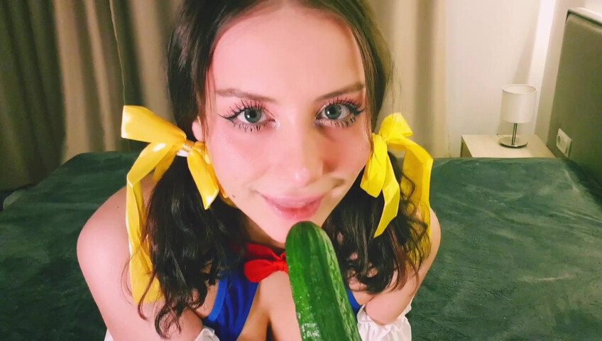 Trisha ASMR – I’m Getting Naughty Tonight | Cucumber Blowjob