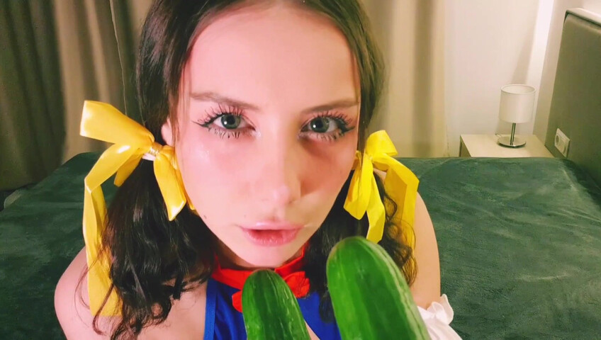 Trisha ASMR – I’m Getting Naughty Tonight | Cucumber Blowjob