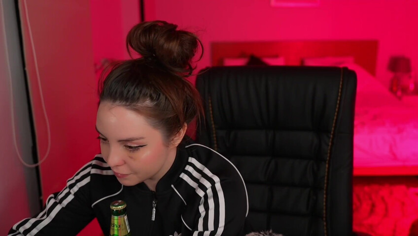 Moona ASMR - 21 December 2025 - Fansly Stream