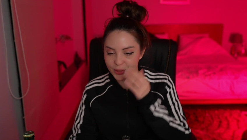 Moona ASMR - 21 December 2025 - Fansly Stream