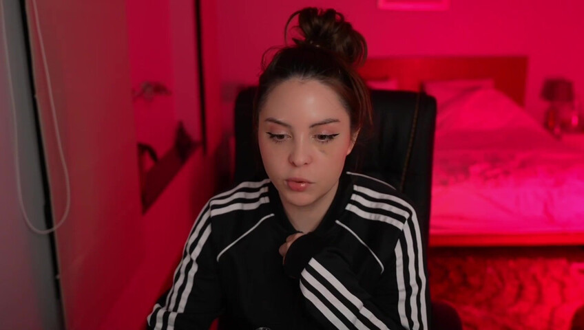 Moona ASMR - 21 December 2025 - Fansly Stream