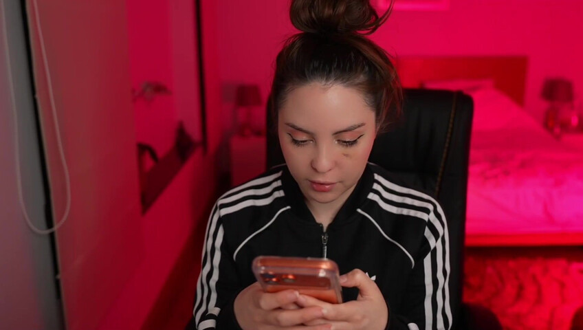 Moona ASMR - 21 December 2025 - Fansly Stream