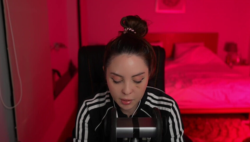 Moona ASMR - 21 December 2025 - Fansly Stream