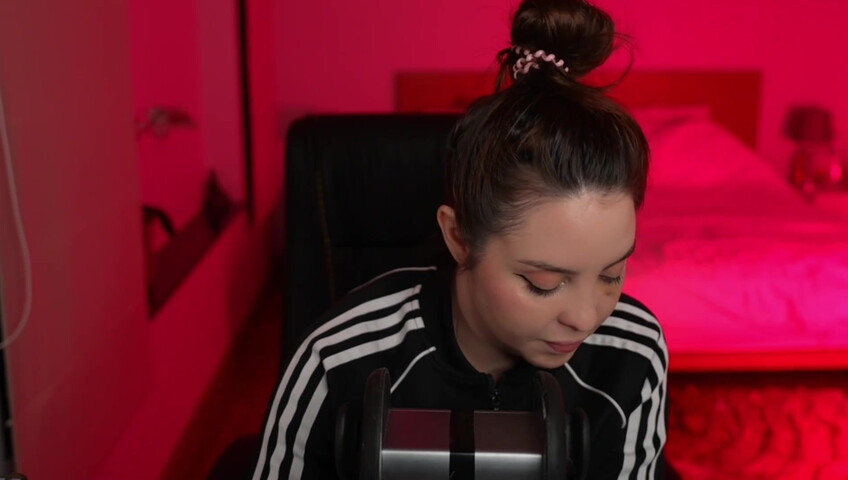 Moona ASMR - 21 December 2025 - Fansly Stream