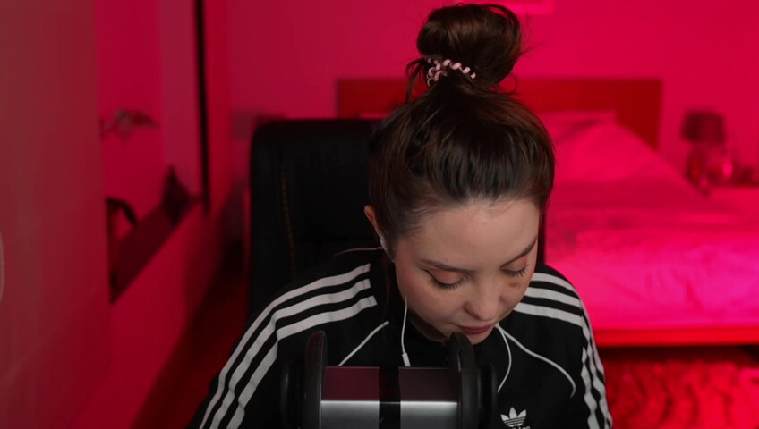 Moona ASMR - 21 December 2025 - Fansly Stream