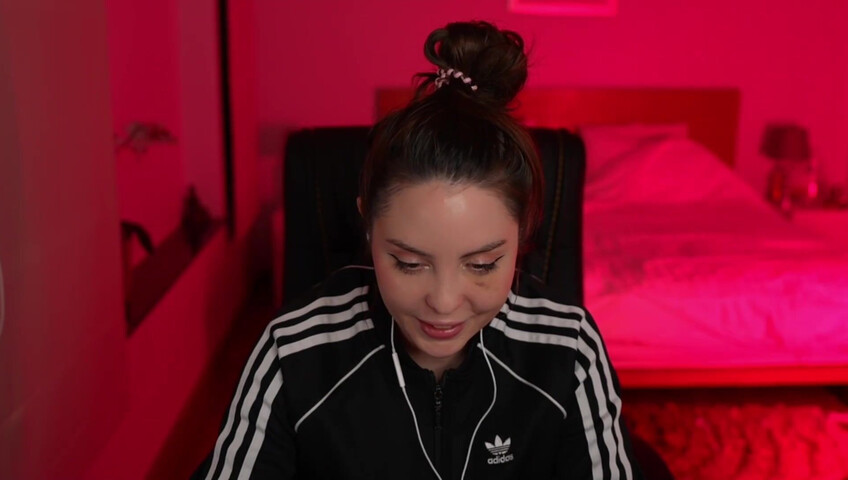 Moona ASMR - 21 December 2025 - Fansly Stream