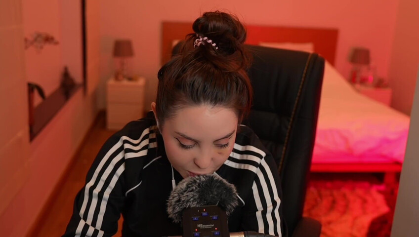 Moona ASMR - 21 December 2025 - Fansly Stream