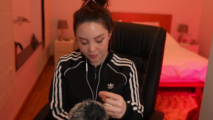 Moona ASMR - 21 December 2025 - Fansly Stream