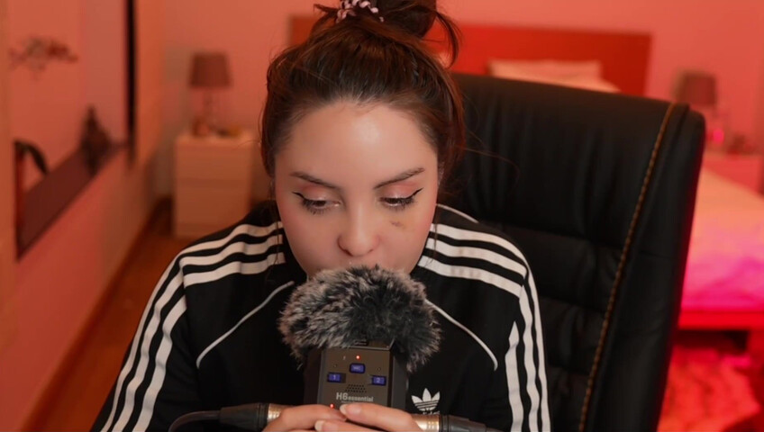 Moona ASMR - 21 December 2025 - Fansly Stream