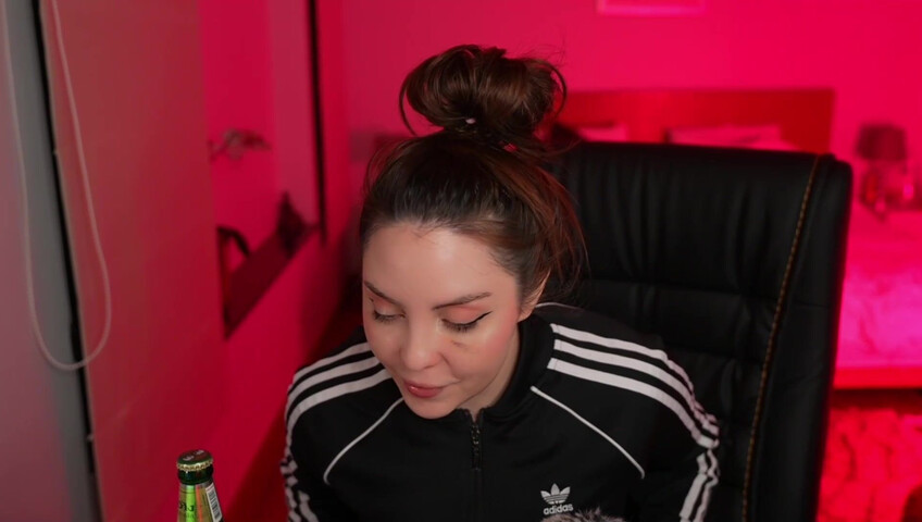 Moona ASMR - 21 December 2025 - Fansly Stream